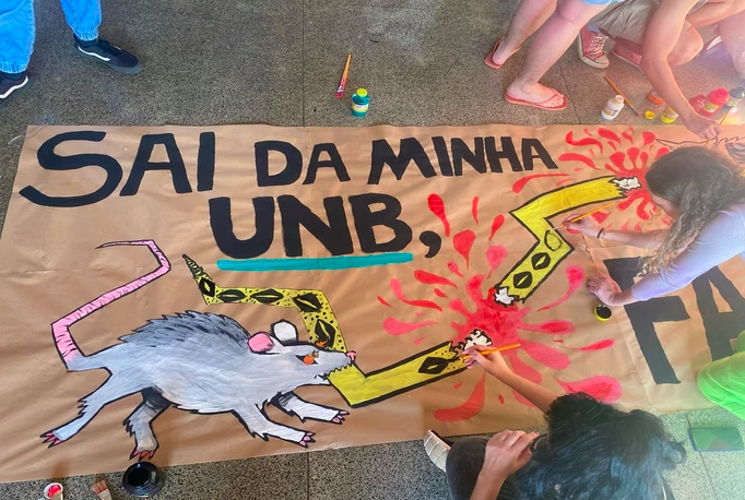 Após ataque da extrema-direita, UnB tem dia de protesto: “Resistência”