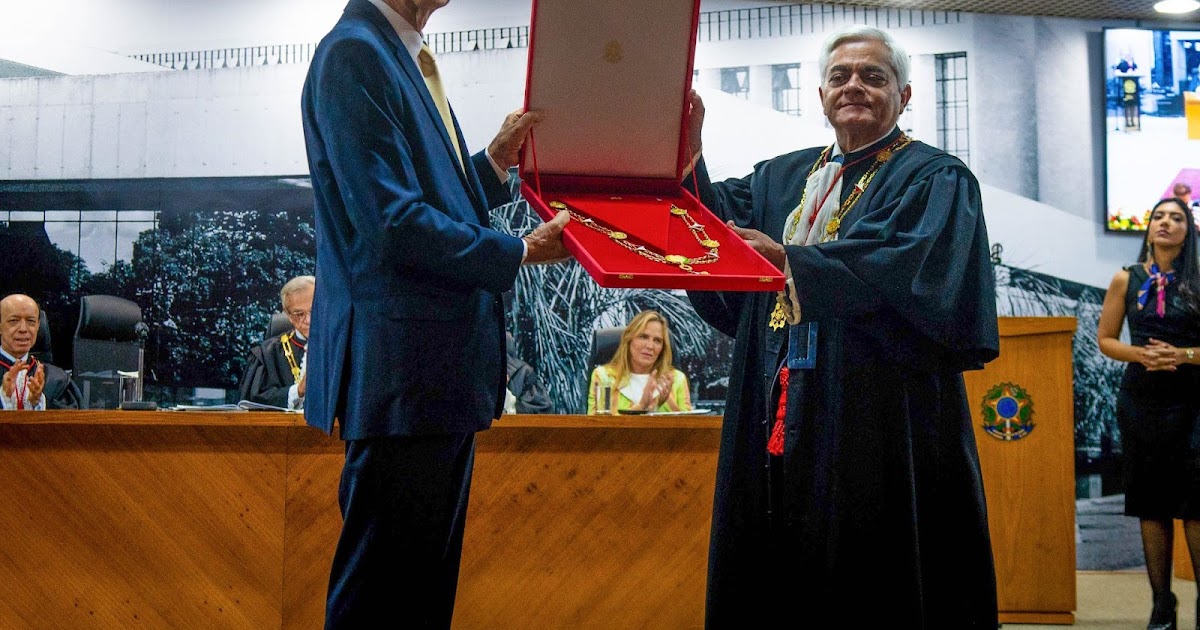 Vice-governadora Celina Leão participa de homenagem ao desembargador José Colombo de Sousa