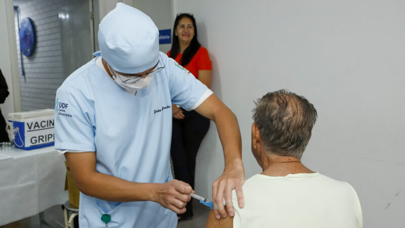 Mais de 100 salas estão disponíveis para vacinação contra gripe no DF
