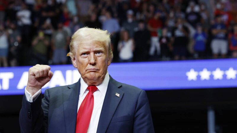 “Tiro no pé” de Donald Trump? Qual é o risco de uma recessão nos EUA