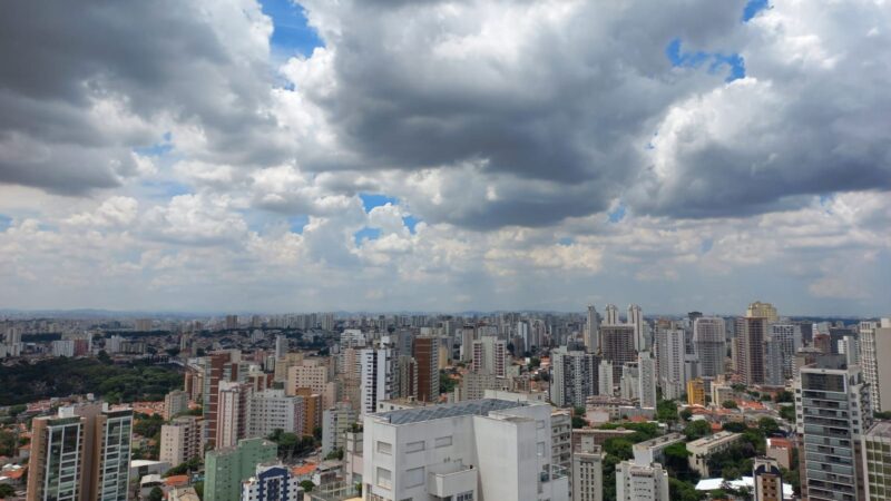 Verão foi marcado por recordes de calor e temporais severos pelo Brasil