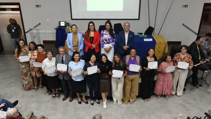 Instituições são premiadas por excelência no atendimento à população idosa do DF