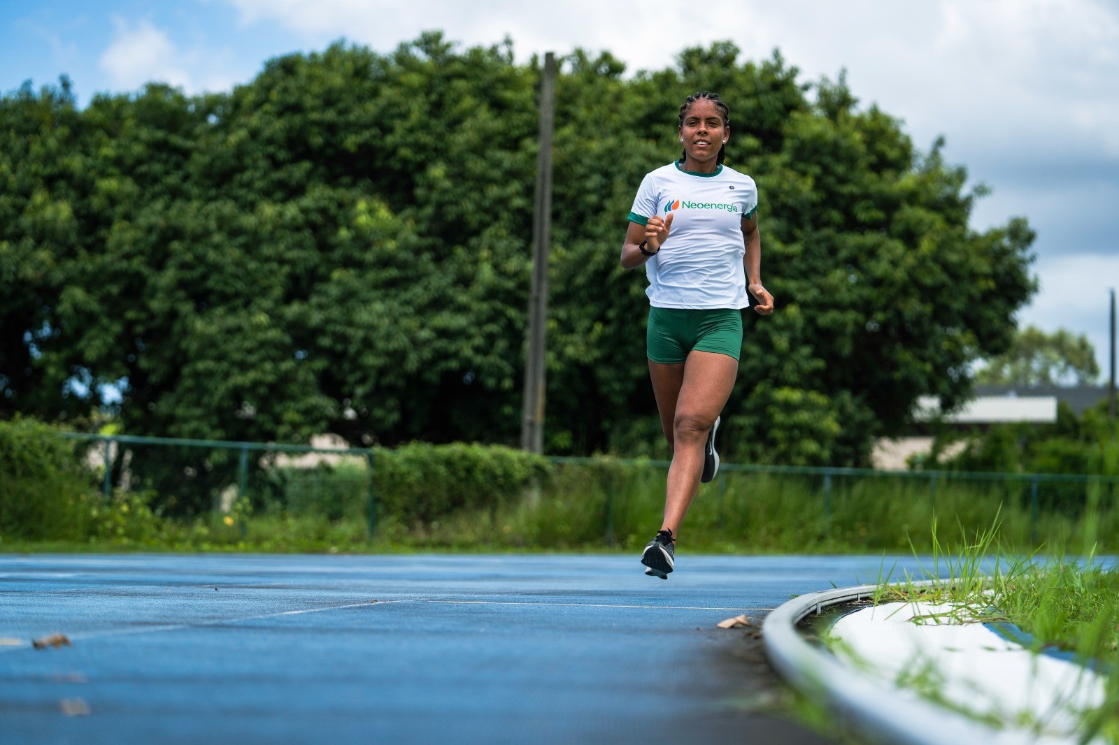 Bicampeã sul-americana de atletismo vai participar da Maratona Brasília