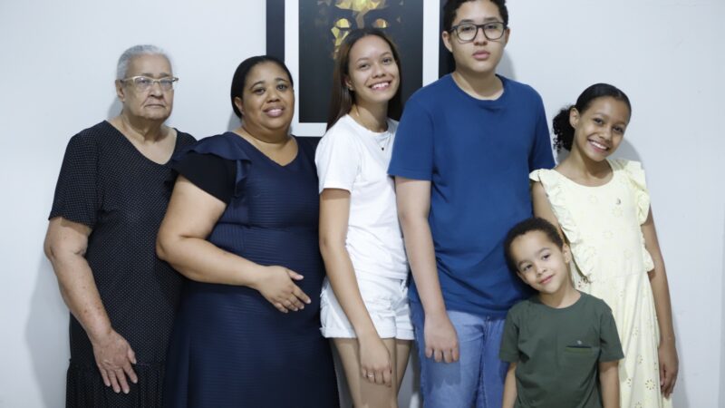 Banco de leite: Três gerações de uma família mostram como doação pode salvar vidas