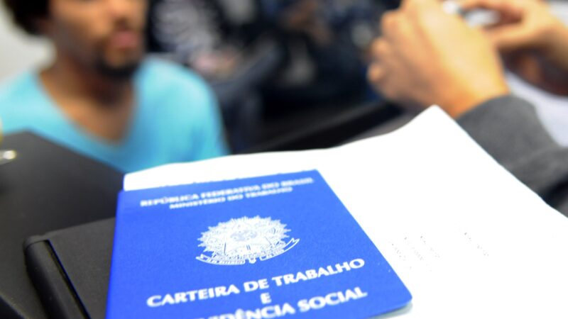 Semana termina com 741 vagas de emprego abertas nas agências do trabalhador