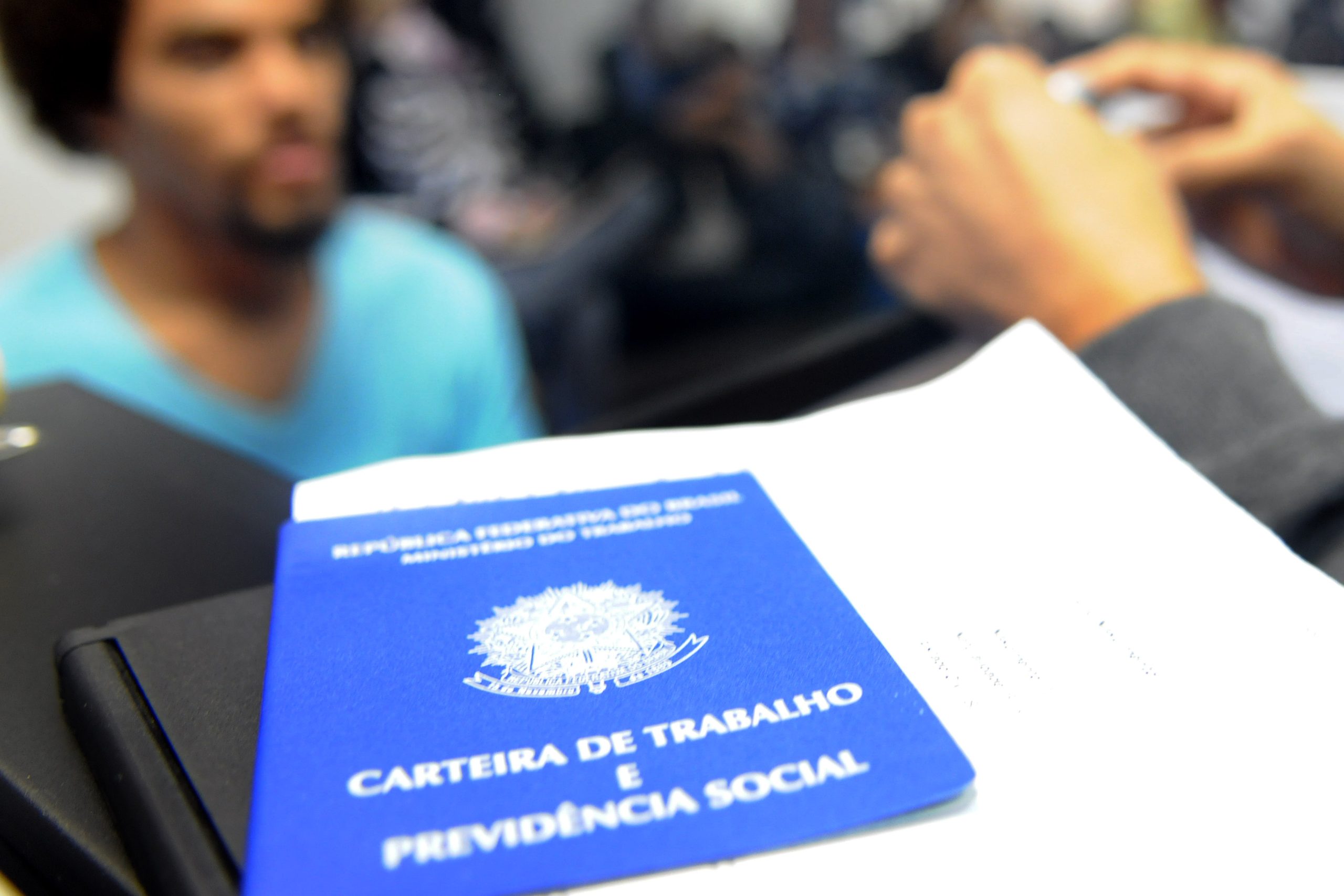 Semana termina com 741 vagas de emprego abertas nas agências do trabalhador
