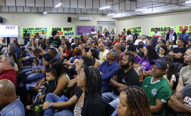 Cerca de 500 pessoas participam de reunião pública sobre o novo Pdot neste sábado (5)
