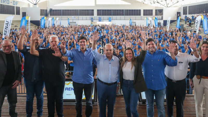 RenovaDF forma mais 1,1 mil alunos e chega à marca de um equipamento público recuperado por dia em 2025