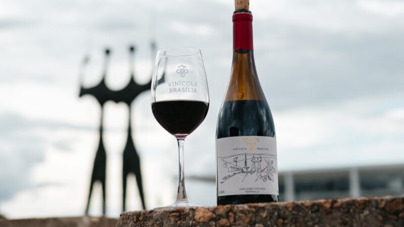 No aniversário de 65 anos, Brasília ganha vinho exclusivo de projeto que integra a Rota das Uvas