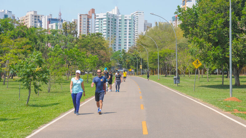 Confira o que abre e o que fecha no feriado prolongado da Semana Santa e do aniversário de Brasília