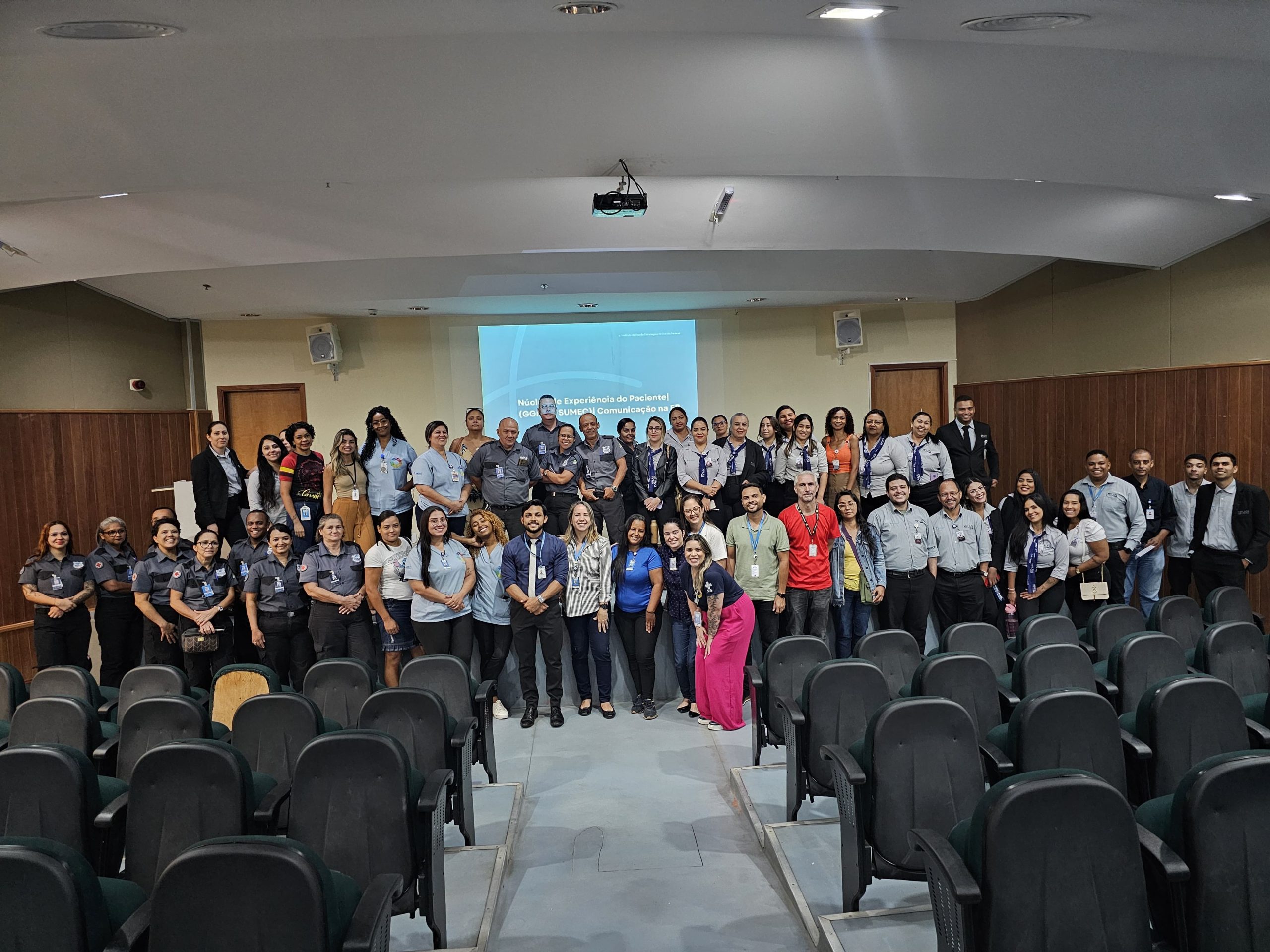 Profissionais do HRSM passam por treinamento sobre técnicas de atendimento humanizado