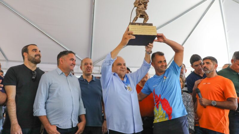Ibaneis Rocha anuncia novo concurso para CBMDF