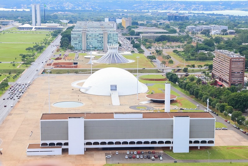 Menos É Mais, Wesley Safadão, Léo Santana e mais atrações agitam os 65 anos de Brasília