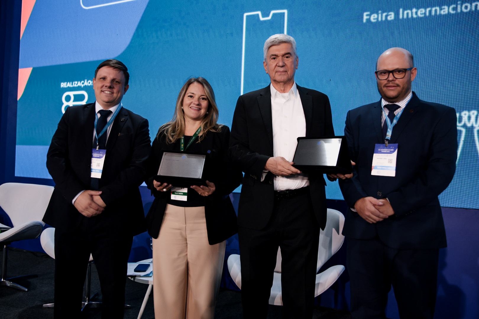 Caesb recebe homenagem em congresso sobre saneamento – Caesb