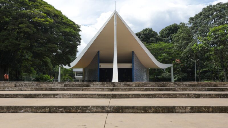 Você tem histórias ou fotos da Igrejinha da 308 Sul? Participe de uma ação educativa patrimonial 