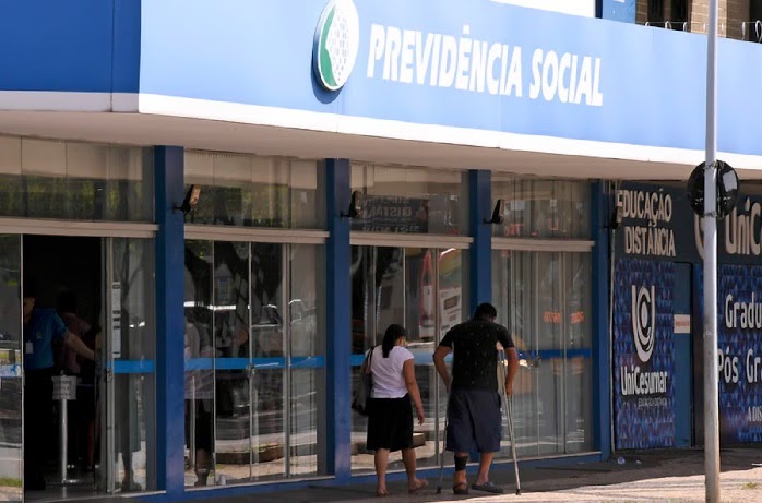 INSS começa a avisar 9 milhões de aposentados sobre descontos; saiba o que fazer