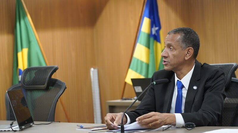 Comissão temática aprova mudança de pictograma representativo da pessoa idosa