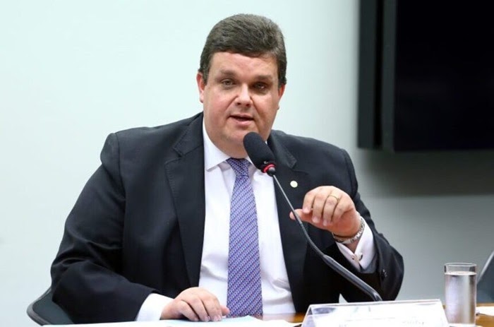 Ministro da Previdência vai ao Senado explicar reembolso a aposentados do INSS