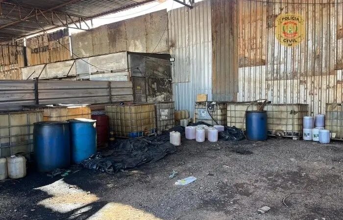 PCDF desarticula depósito irregular com milhares de litros de combustível no Guará