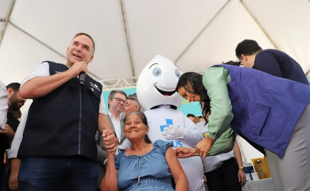 Goiás aplica mais de 40 mil doses no Dia D contra a gripe