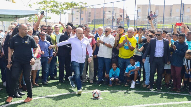 Novo campo sintético do Parque dos Ipês, em São Sebastião, é inaugurado após reforma e ampliação