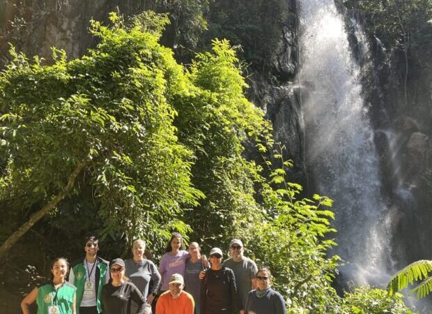 Caminhada consciente: atividade de plogging recolhe resíduos no Parque Salto do Tororó