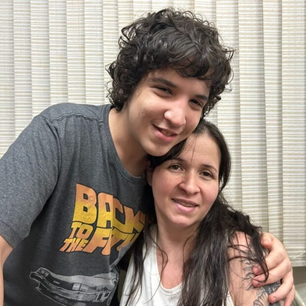 “O diagnóstico do Miguel mudou tudo, inclusive quem eu sou”: confira relato de uma mãe atípica