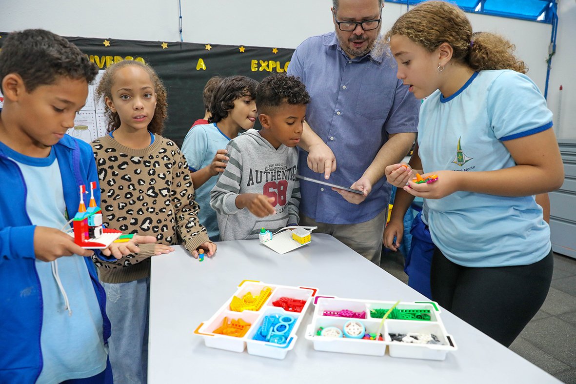 Escola Classe 708 Norte recebe projeto-piloto de robótica e autogerenciamento