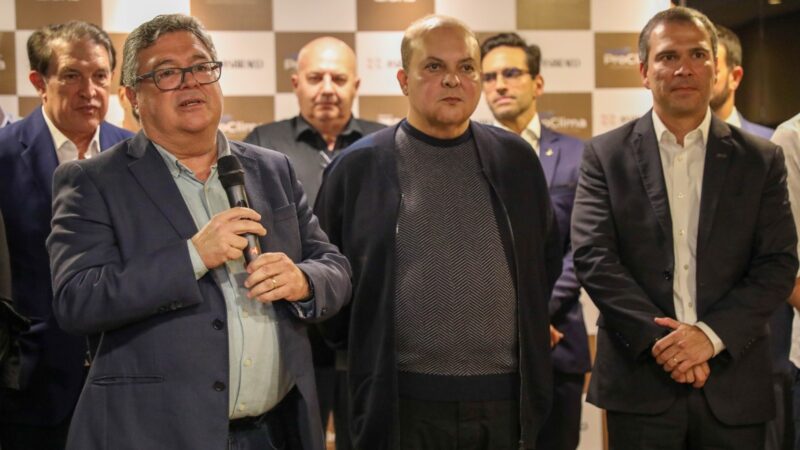 Em evento da construção civil, Ibaneis Rocha anuncia que GDF estuda criar tabela própria de preços de obras