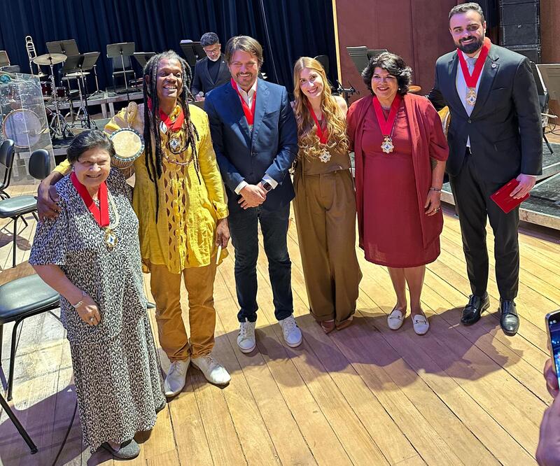 Medalha do Mérito Distrital da Cultura Seu Teodoro homenageia personalidades