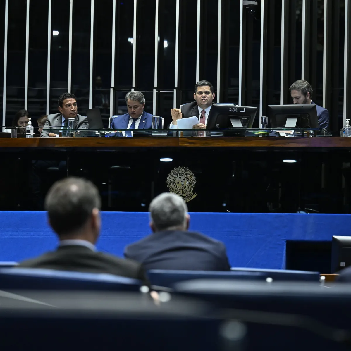 Senado aprova projeto que amplia número de deputados para 531