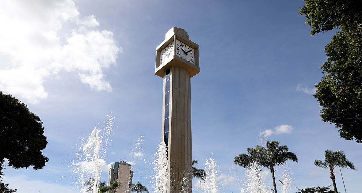 Praça do Relógio é devolvida à população após passar por reforma de R$ 6 milhões