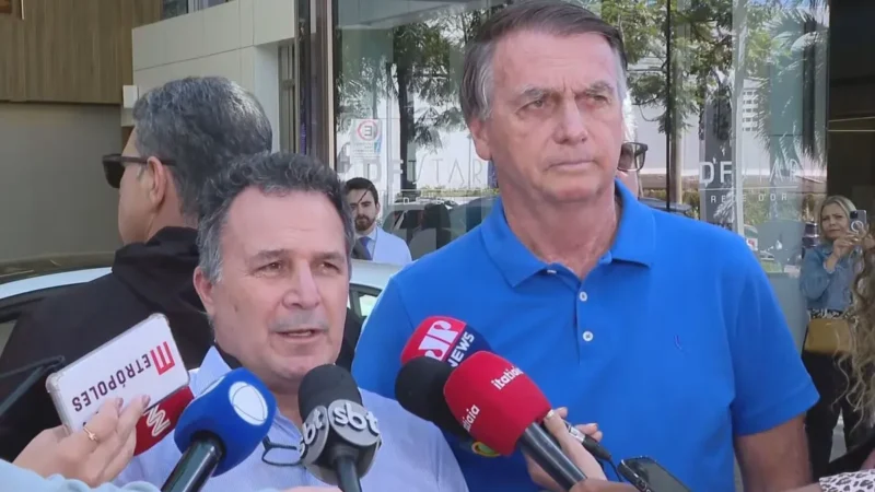 Exames de Bolsonaro indicam quadro de pneumonia viral, diz médico