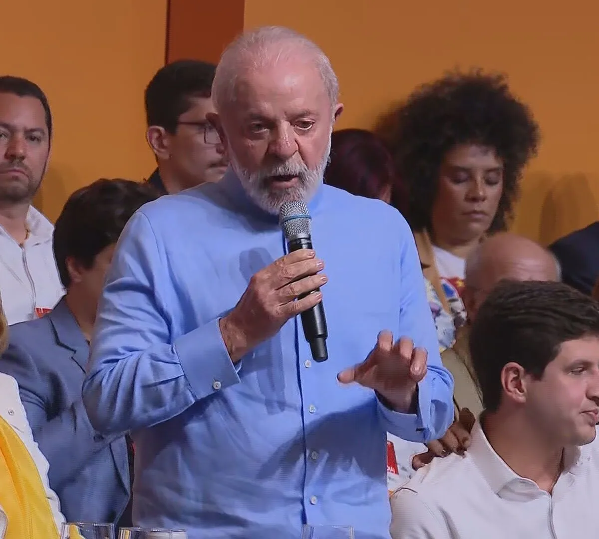 Lula para Hugo em meio à pressão pelo IOF: será “bem tratado pela esquerda”
