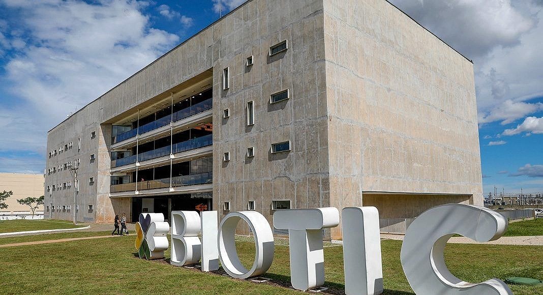 Encontro reúne mais de 100 participantes para debater tecnologia e inovação no Distrito Federal