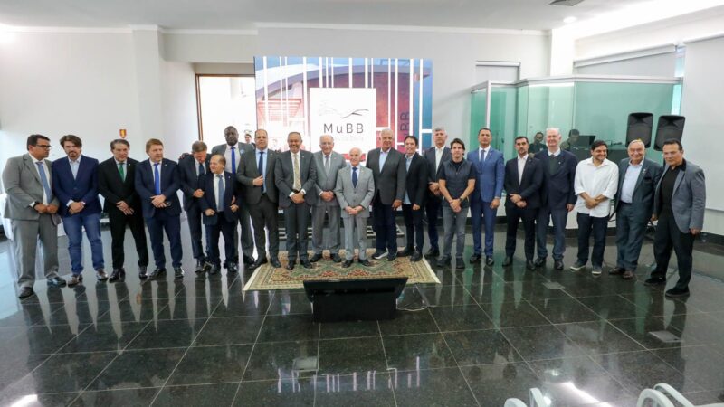 Governador Ibaneis Rocha apresenta projeto arquitetônico do Museu da Bíblia, no Eixo Monumental