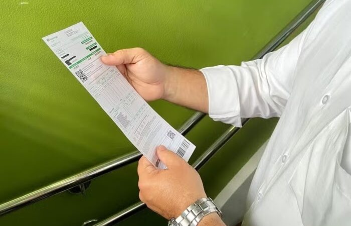 Conta de luz fica mais cara: veja como economizar