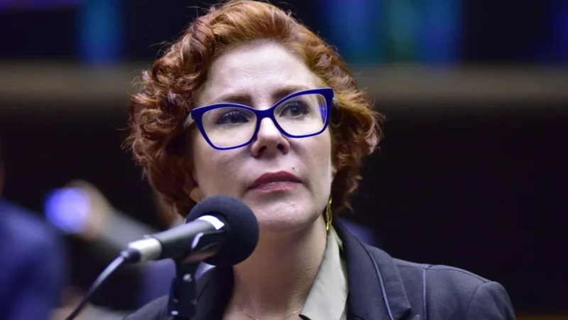 Zambelli deve apresentar defesa por escrito contra perda de mandato