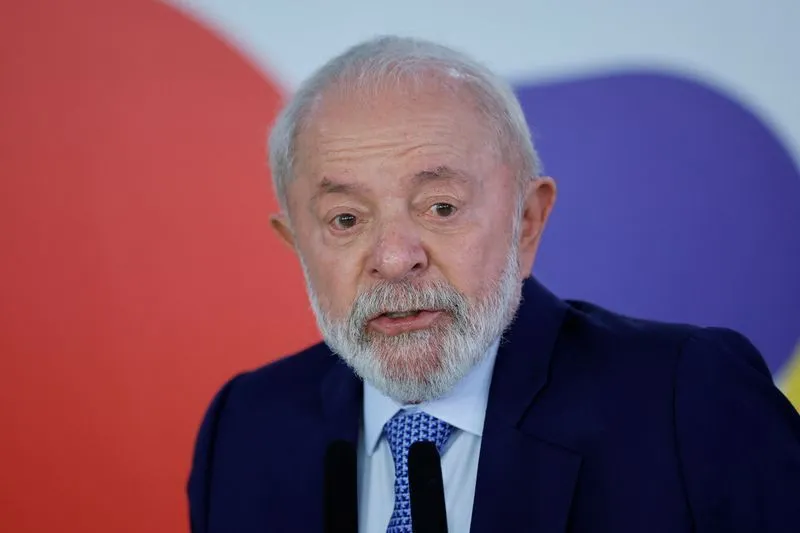 Governo Lula é avaliado como ruim ou péssimo por 44%, diz PoderData