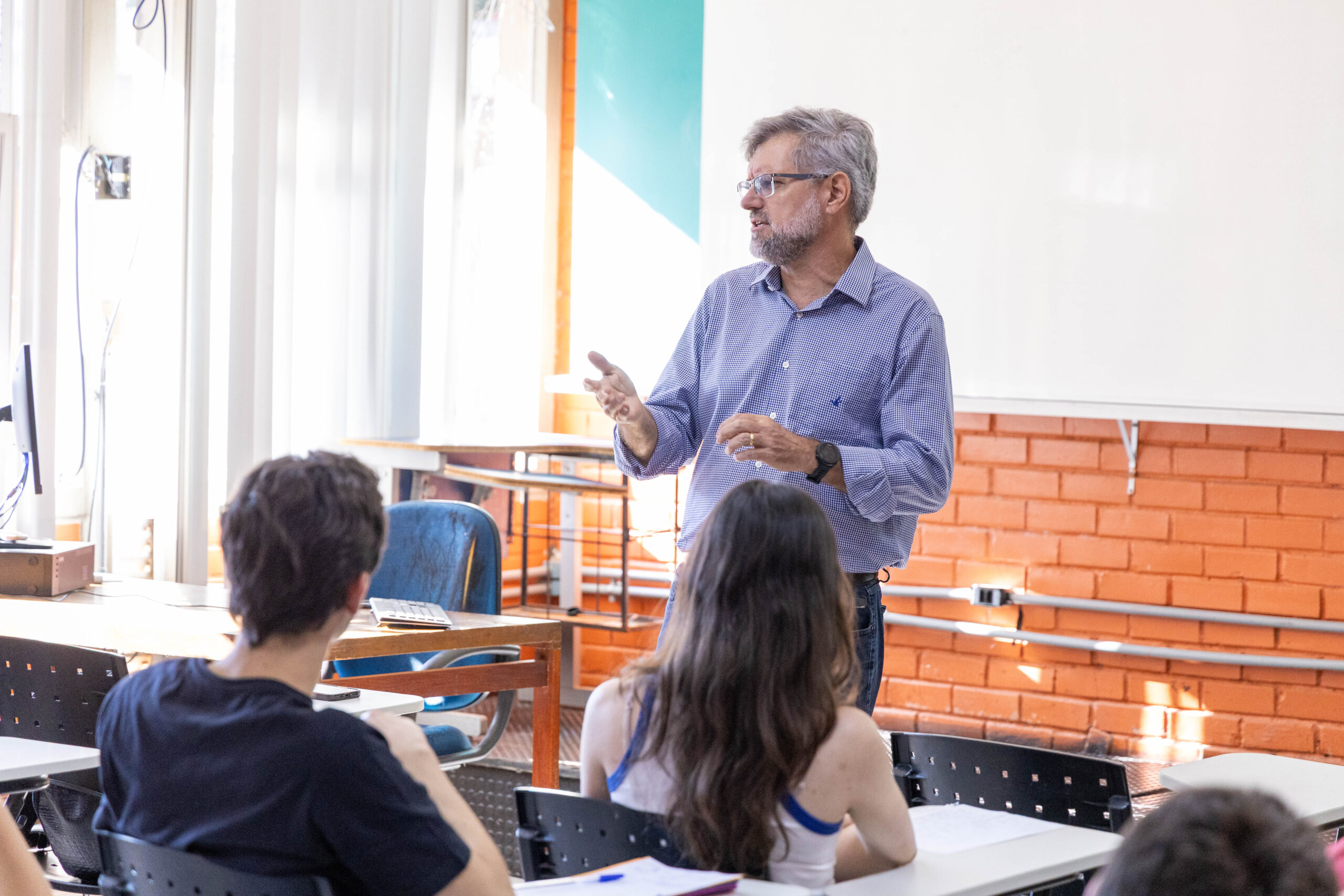 Obras do Aldeias do Cerrado são apresentadas a alunos de Engenharia da UnB
