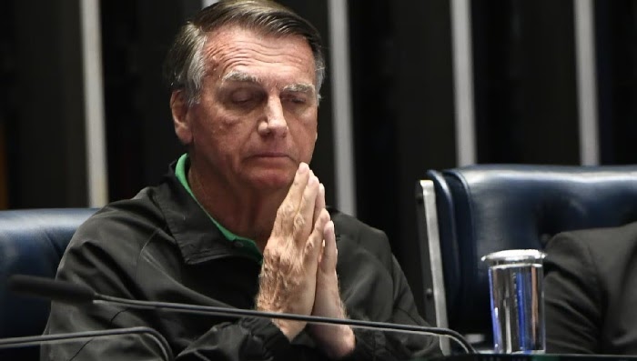 PF faz operação contra Bolsonaro