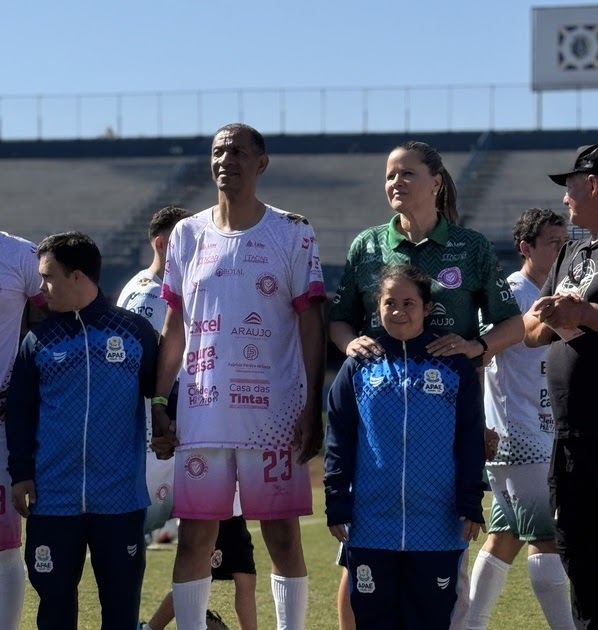 Solidariedade em Campo: Deputado Quirino Participa de Jogo Beneficente e Destaca Poder Transformador do Esporte em Anápolis