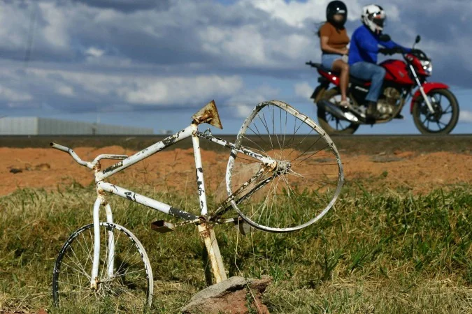 Para ninguém esquecer: trânsito mata mais do que armas de fogo no DF