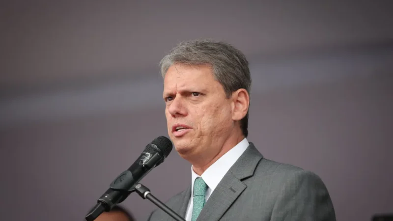 Flávio Roscoe destacou a experiência política e capacidade de negociação do vice-presidente para lidar com tarifas impostas ao Brasil