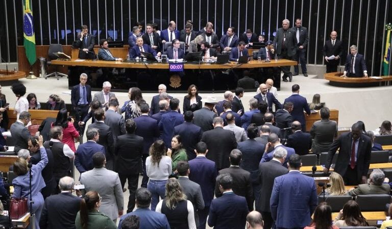 Câmara aprova projeto que cria 40 cargos da polícia judicial e 160 funções comissionadas no STF