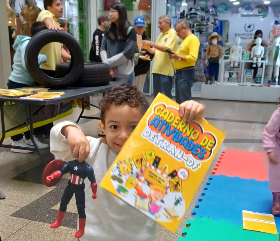 Ações educativas conscientizam população para trânsito mais seguro