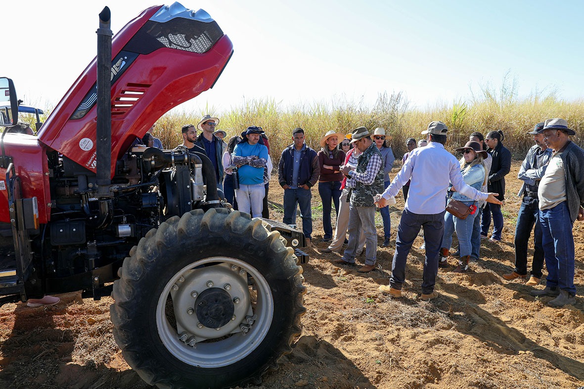 GDF promove curso de mecanização agrícola para mulheres para mais oportunidades no agronegócio