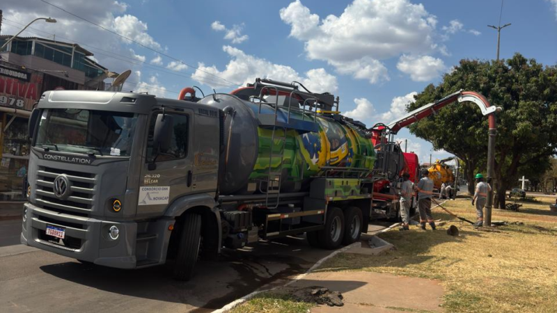 Ceilândia intensifica limpeza de bocas de lobo antes do período chuvoso para prevenir alagamentos