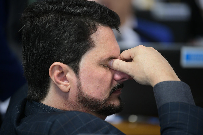 PF indicia Marcos do Val por obstrução de Justiça e incitação ao crime