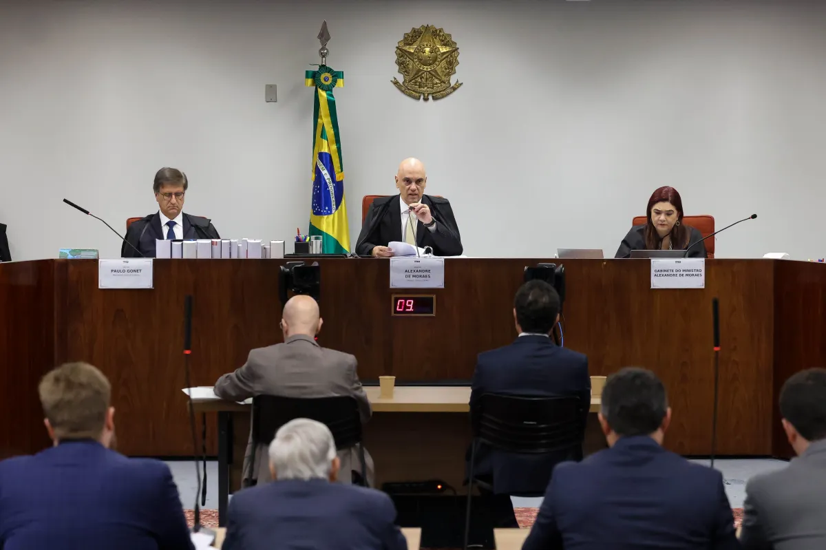 Advogados já treinam para julgamento da trama golpista